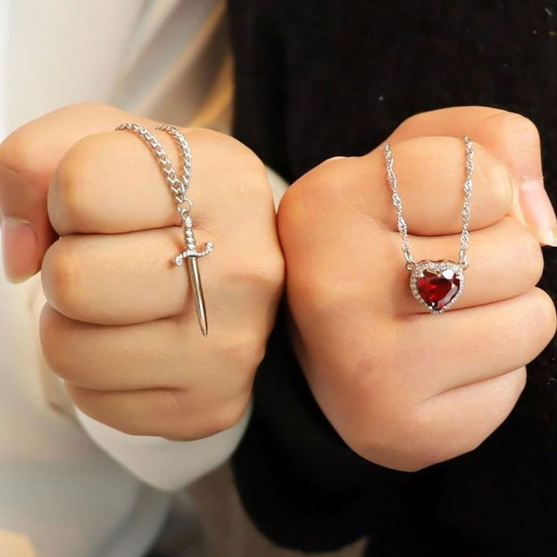 ❤️⚔️ Collier Cœur & Épée